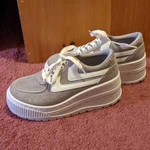 Grey platform sneakers